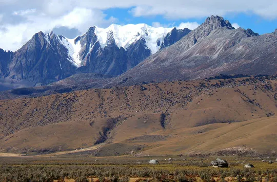 Unveiling the Beauty of Jaroconca Mountain: Why You Should Visit This Hidden Gem